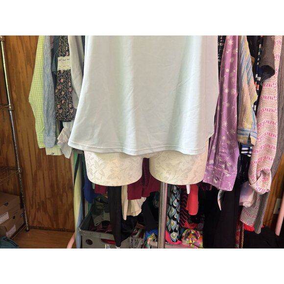 Halara Cut Out Curved Hem Running Tank Top Almost Aqua Sz S NWT Workout - Picture 3 of 11